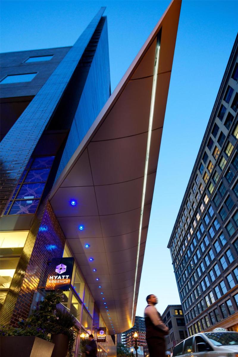 Hyatt Regency Boston - image 2