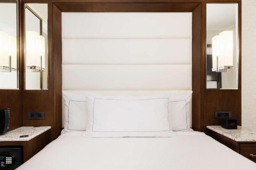 Boston Park Plaza Hotel - image 18