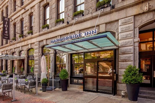 Harborside Inn - image 12
