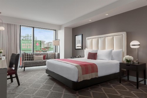 Boston Hotel Commonwealth - image 4
