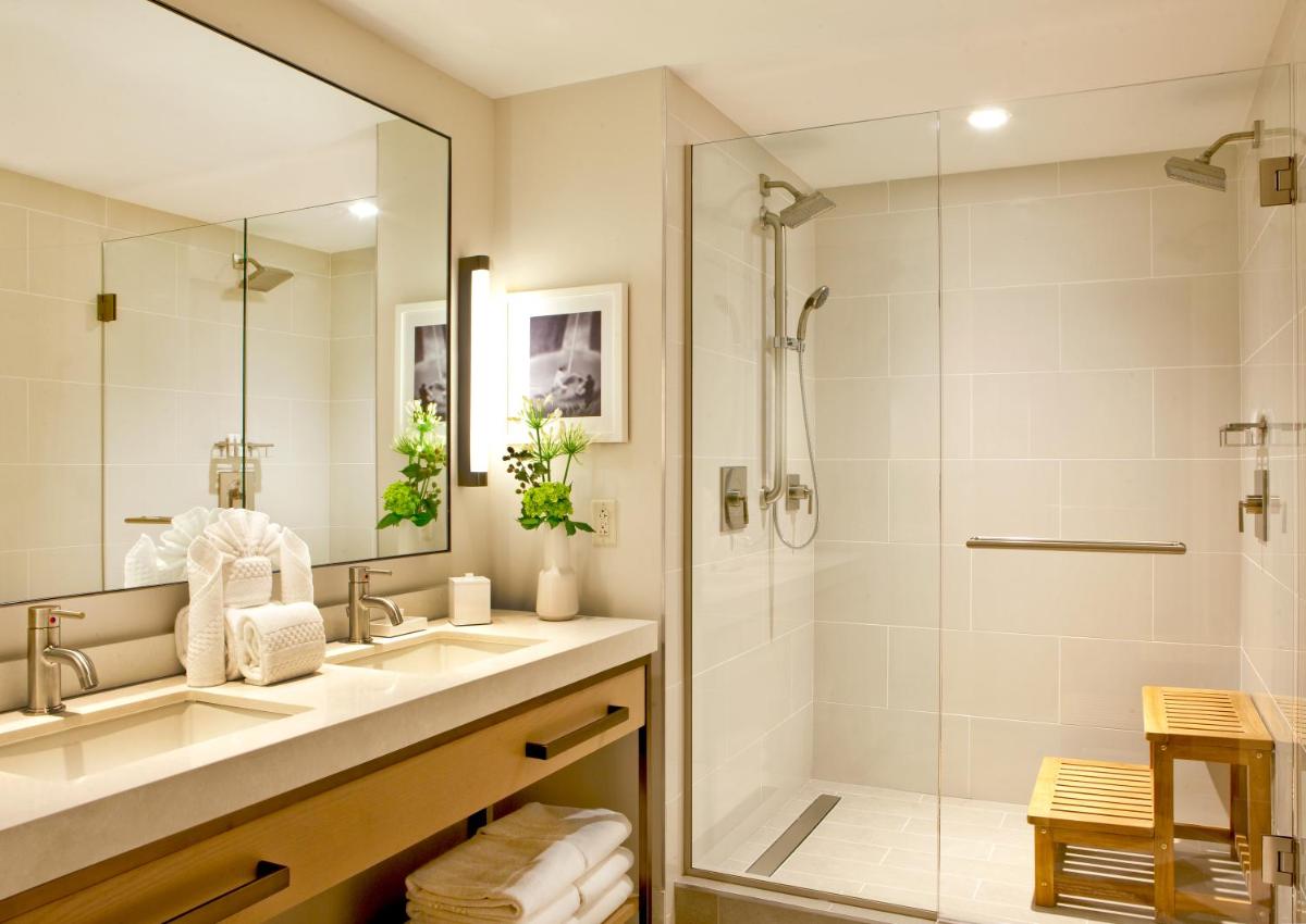 Boston Hotel Commonwealth - image 7