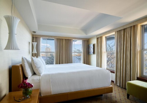 Battery Wharf Hotel Boston Waterfront - image 24