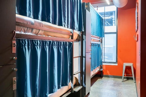 HI Boston Hostel - image 9