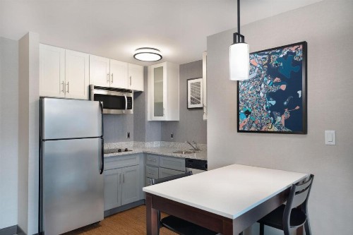 Residence Inn by Marriott Boston Back Bay/Fenway - image 33