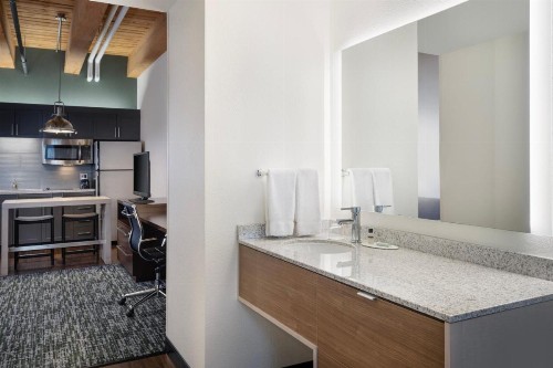 Residence Inn by Marriott Boston Downtown Seaport - image 40