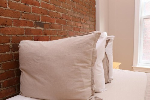 Charming Studio in Boston Brownstone #6 - image 12