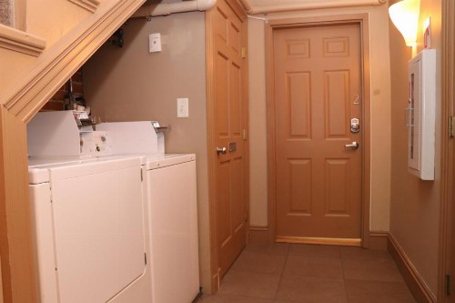 Charming Studio in Boston Brownstone #6 - image 5
