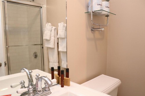 Charming Studio in Boston Brownstone #6 - image 7