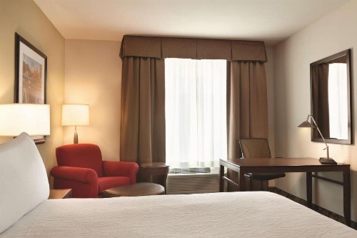 Hilton Garden Inn Boston Logan Airport - image 25