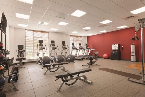 Hilton Garden Inn Boston Logan Airport - image 26