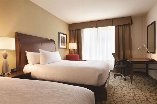Hilton Garden Inn Boston Logan Airport - image 29