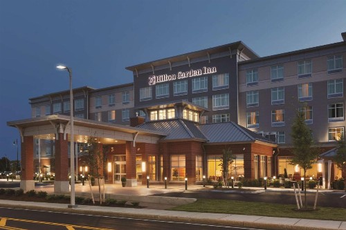Hilton Garden Inn Boston Logan Airport - image 31