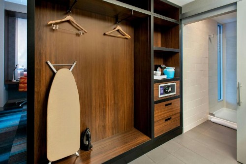 Aloft Boston Seaport District - image 37