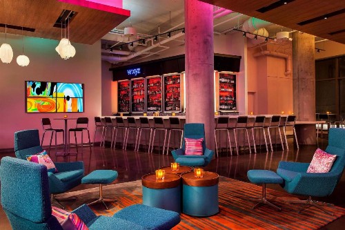 Aloft Boston Seaport District - image 8