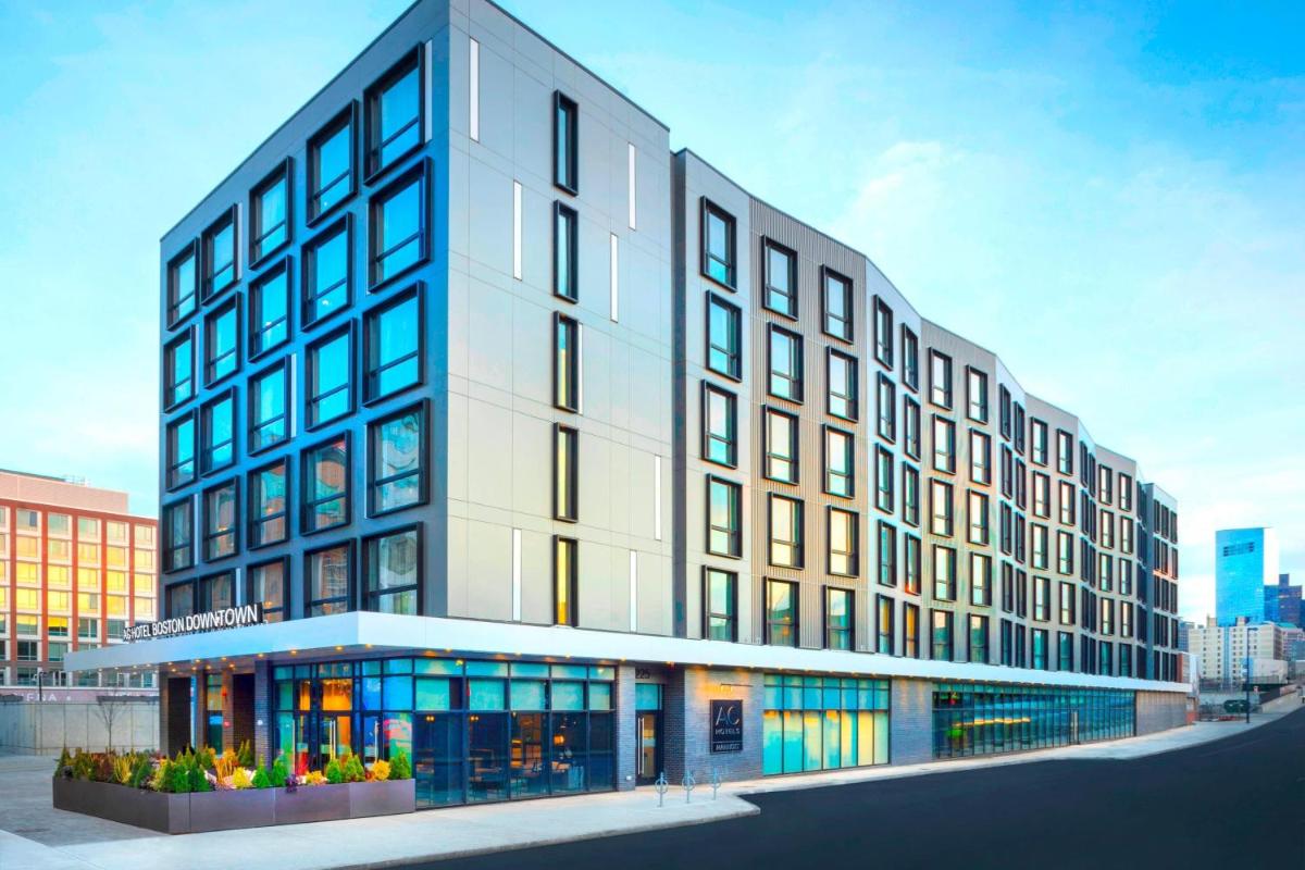 AC Hotel by Marriott Boston Downtown - image 2