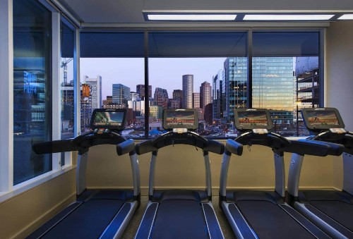 Global Luxury Suites at Boston Seaport - image 12