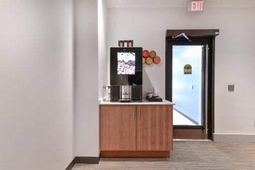 Global Luxury Suites Downtown Boston - image 4
