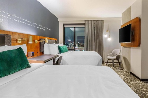Cambria Hotel Boston Downtown-South Boston - image 15