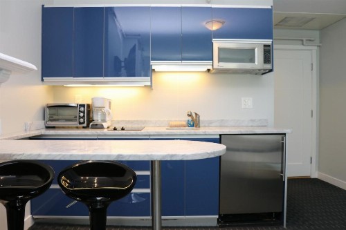Stylish Newbury Street Studio #4 - image 11