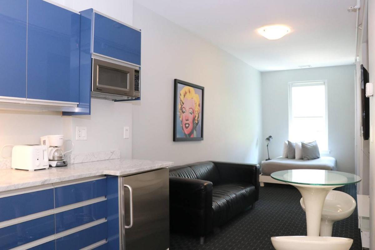 Comfortable Studio in Back Bay Newbury St. #7 - image 2