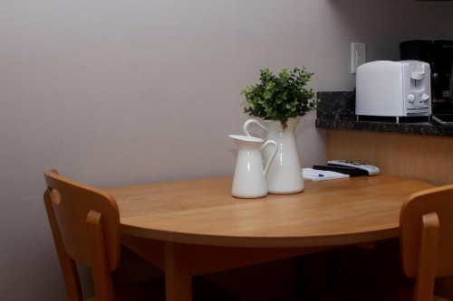 Stylish Downtown Studio in the SouthEnd C.Ave# 2 - image 4