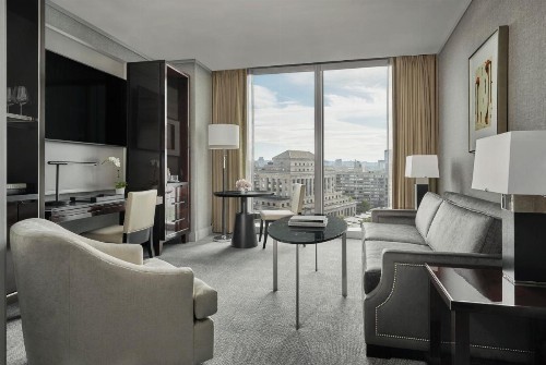 Four Seasons Hotel One Dalton Street Boston - image 8