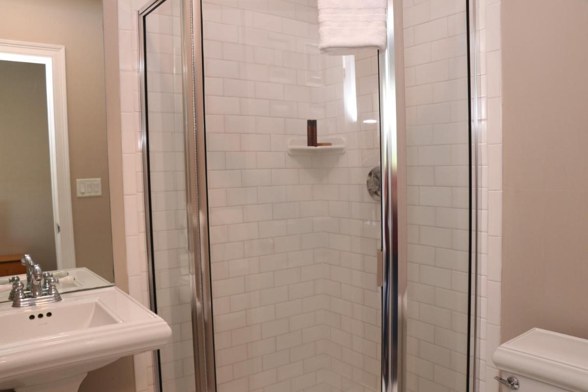 Furnished Studio in Downtown Boston #35 - image 7