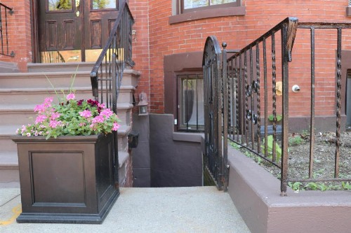 Cheap Furnished Two-Bedroom Apartment Downtown Boston Garden Unit - image 10