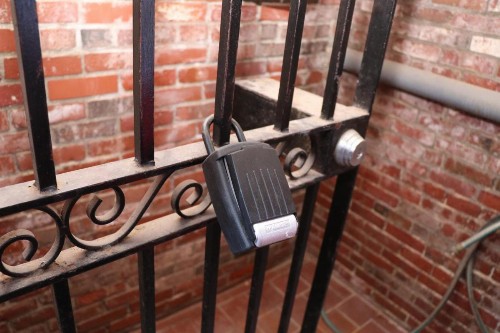 Cheap Furnished Two-Bedroom Apartment Downtown Boston Garden Unit - image 7