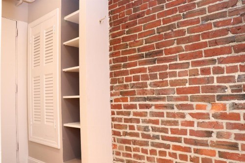 Cheap Furnished Two-Bedroom Apartment Downtown Boston Garden Unit - image 9