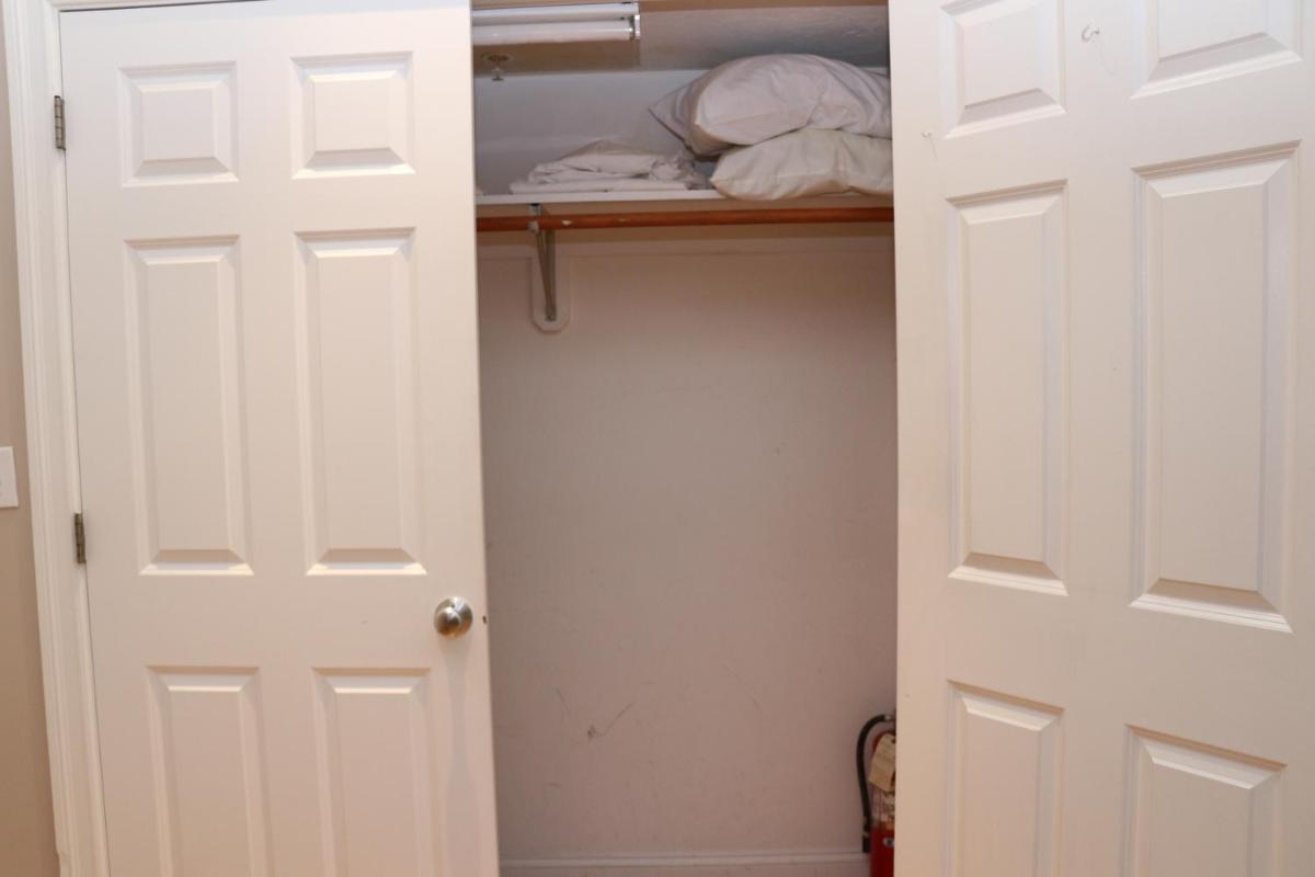 Stylish 2 Bedroom in South End - image 7