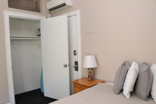 Stylish Downtown Studio #32 - image 9