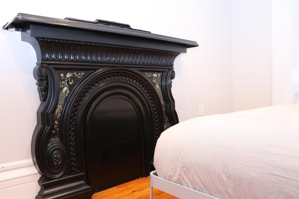 Charming & Stylish Studio on Beacon Hill #11 - image 6