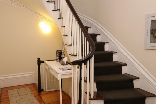 Charming & Stylish Studio on Beacon Hill #2 - image 5