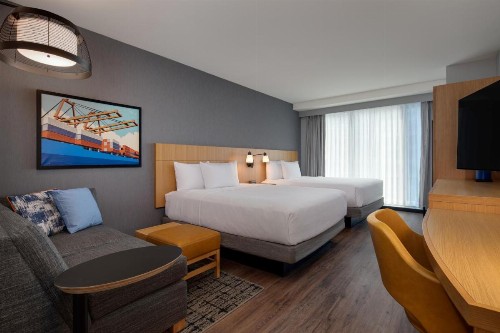 Hyatt Place Boston/Seaport District - image 8
