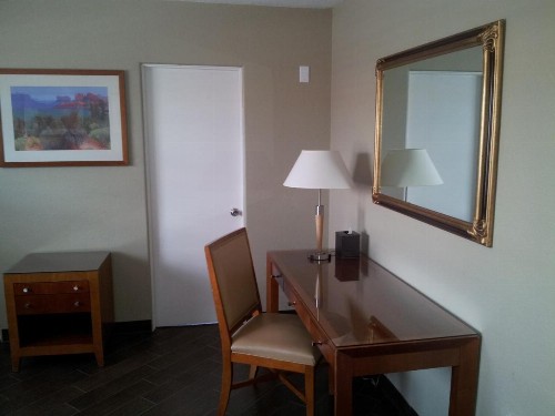 Oasis Boutique Motel - image 12