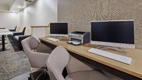 Best Western Heritage Inn and Suites - image 2