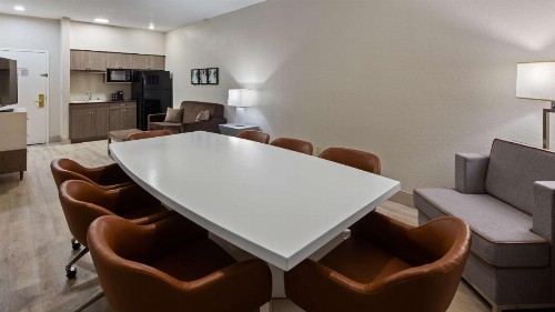 Best Western Heritage Inn and Suites - image 8
