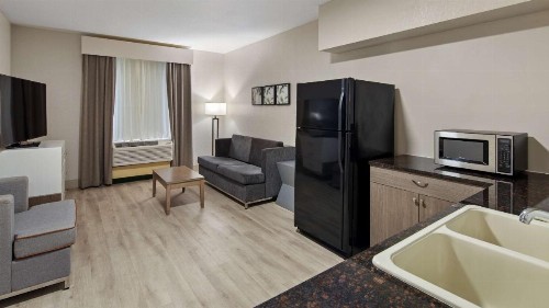 Best Western Heritage Inn and Suites - image 9