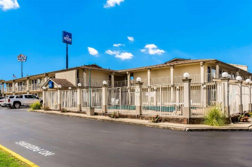 Motel 6-Bowling Green KY - image 5
