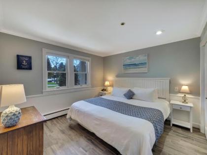 111 Water Street Inn - image 10