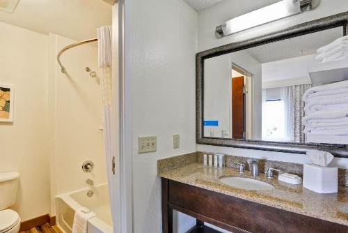 Hampton Inn & Suites Boynton Beach - image 10