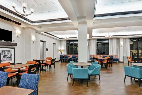 Hampton Inn & Suites Boynton Beach - image 17