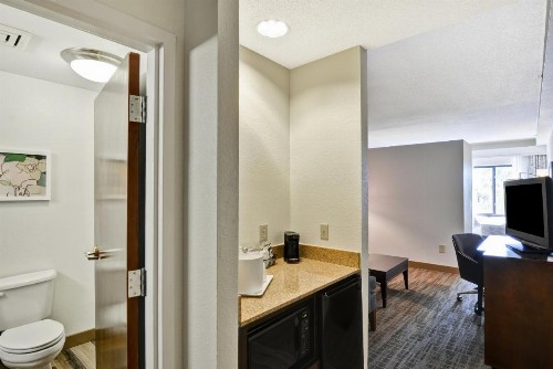 Hampton Inn & Suites Boynton Beach - image 40