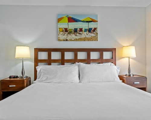 Sun Dek Beach House - image 19