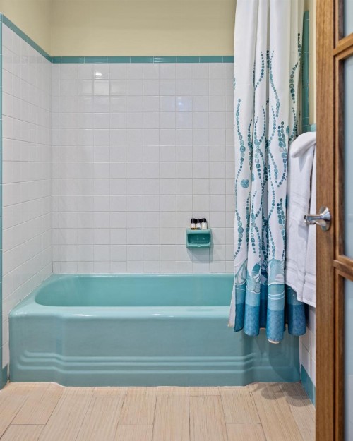 Sun Dek Beach House - image 20