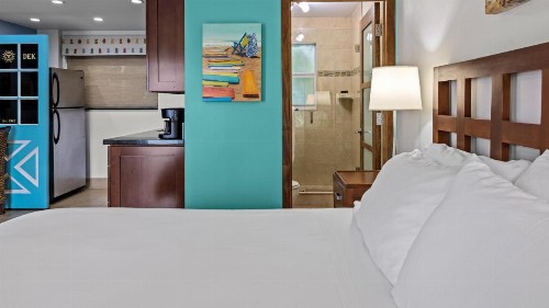 Sun Dek Beach House - image 26