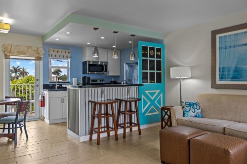 Sun Dek Beach House - image 27