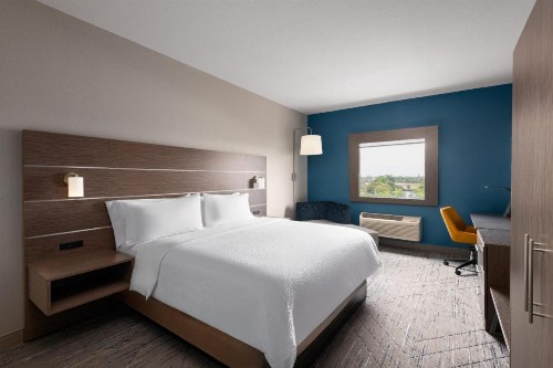 Holiday Inn Express & Suites Boynton Beach West - image 12