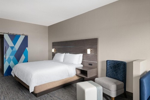 Holiday Inn Express & Suites Boynton Beach West - image 17